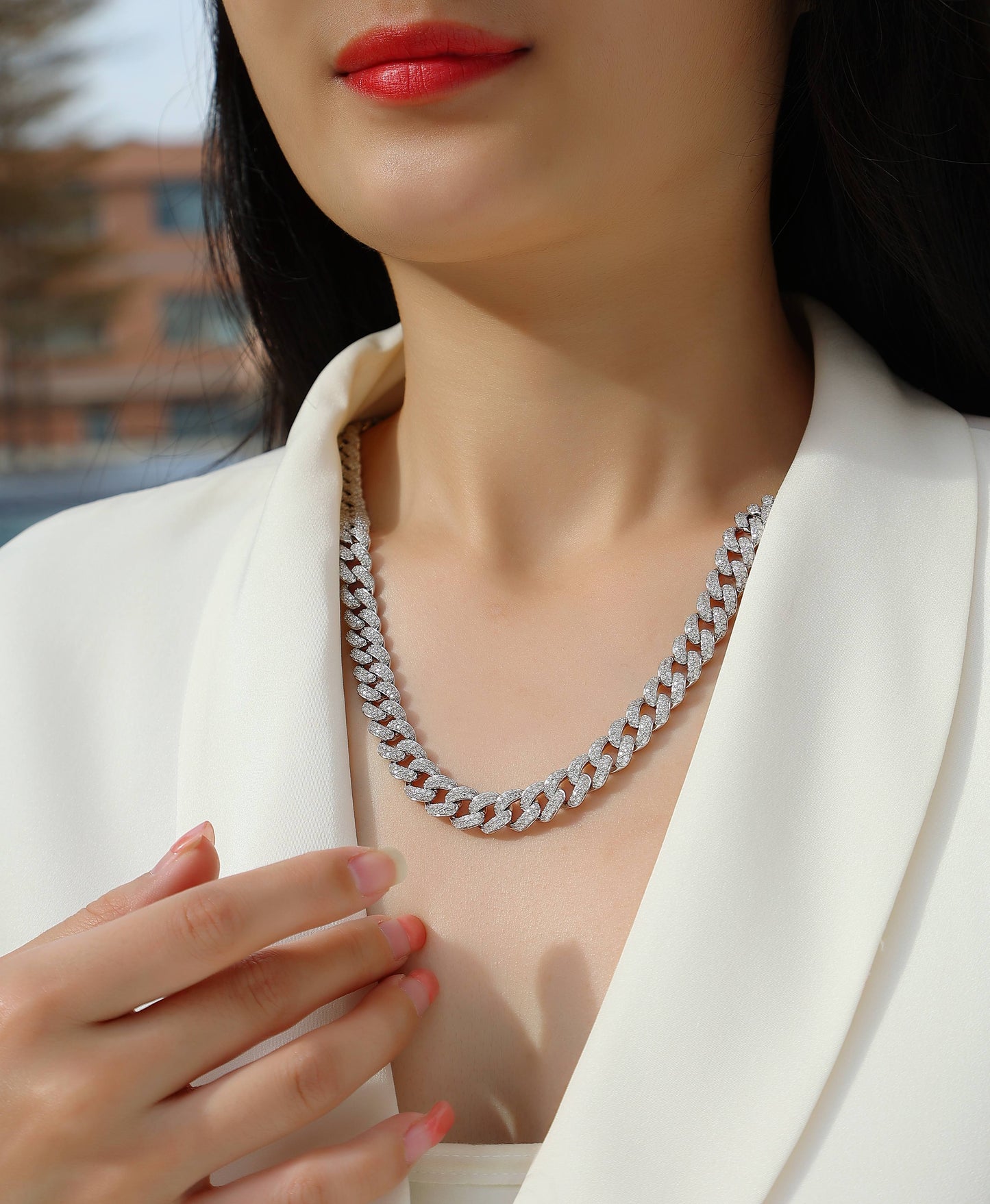 Silver Island Crushed Ice - A Luxurious And Fashionable Light Luxury Jewelry Necklace Pendant Set With Top-quality Moissanite, S925 Silver Plated Platinum