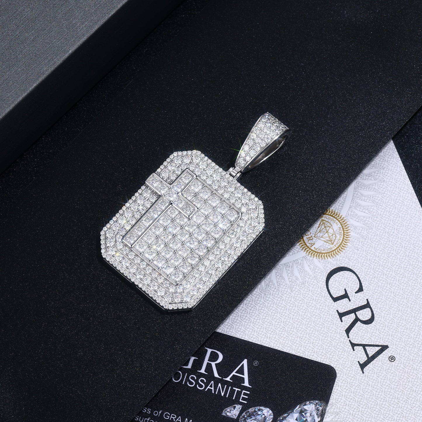 The Light Of Belief - A Fashionable And Trendy Necklace Pendant Set With Top-quality Moissanite S925 And Silver Plated With Platinum Can Be Tested With A Diamond Pen