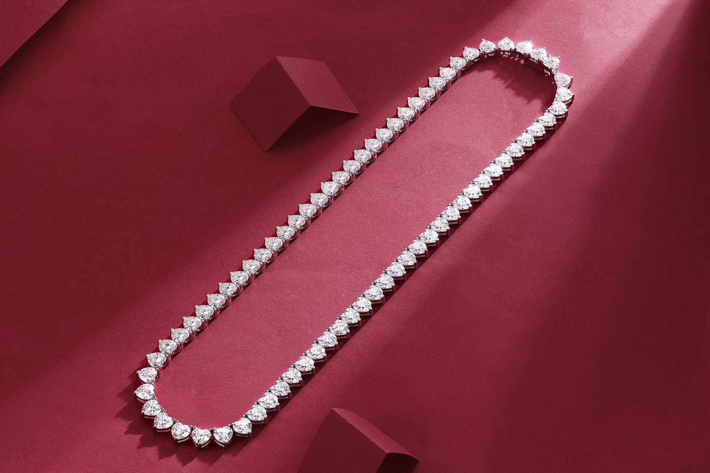 Romantic Gravity - A Luxurious And Fashionable Light Luxury Jewelry Necklace Pendant Set With Top-quality Moissanite, S925 Silver-plated Platinum