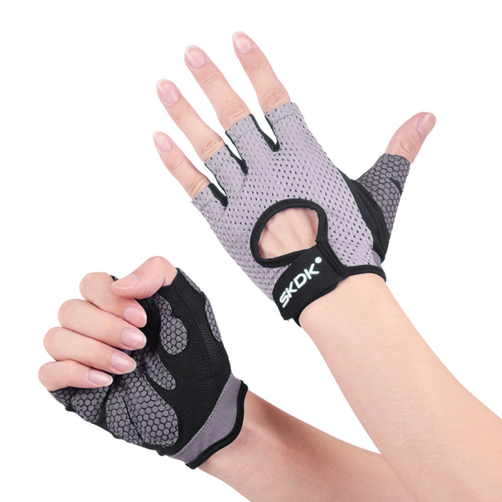 Half finger fitness gloves thin sweat-absorbent slip resistant hand