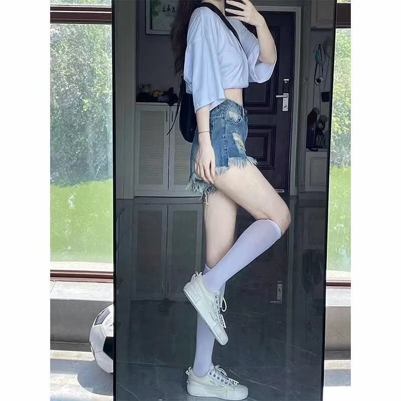 Stylish Minimalist Short Jeans For Women