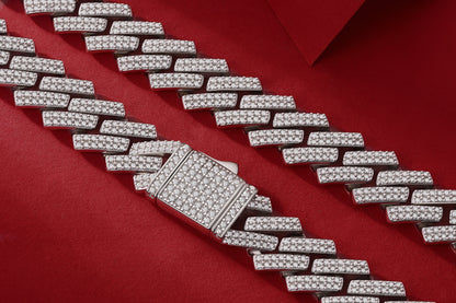 Challenge - A Luxurious And Fashionable Light Luxury Jewelry Necklace Pendant Set With Top-quality Moissanite, S925 Silver-plated Platinum